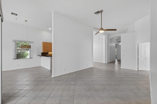 Building Photo - 7976 Monarch Ct