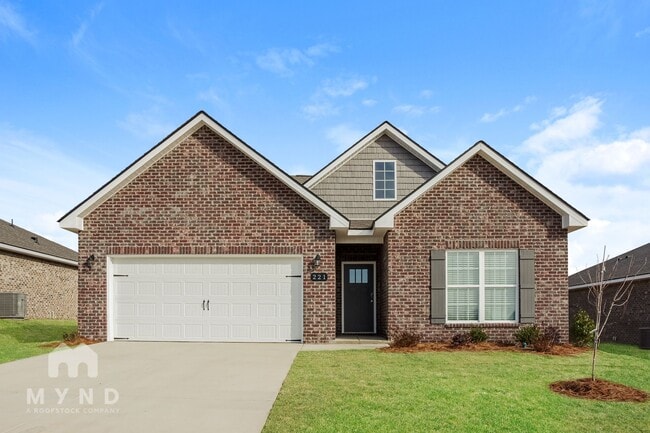 Building Photo - 221 Pine Is Ave