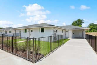 Building Photo - (OTR)315-355Centa/232-238Third