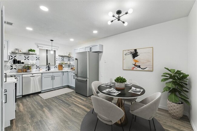 Building Photo - 8600 Fathom Cir