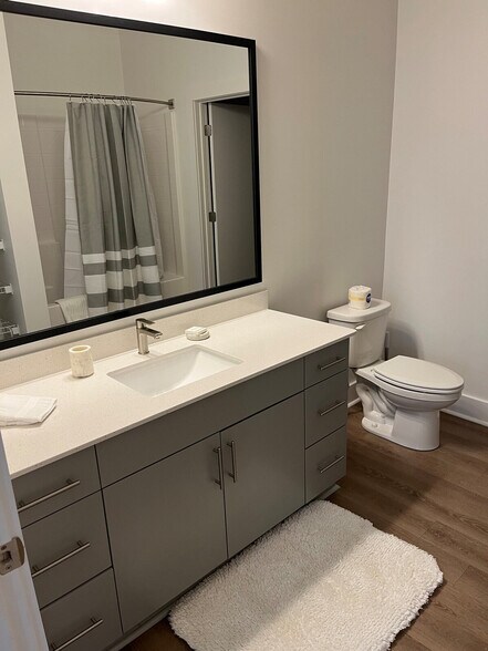 Building Photo - 611 Cooper River Cir