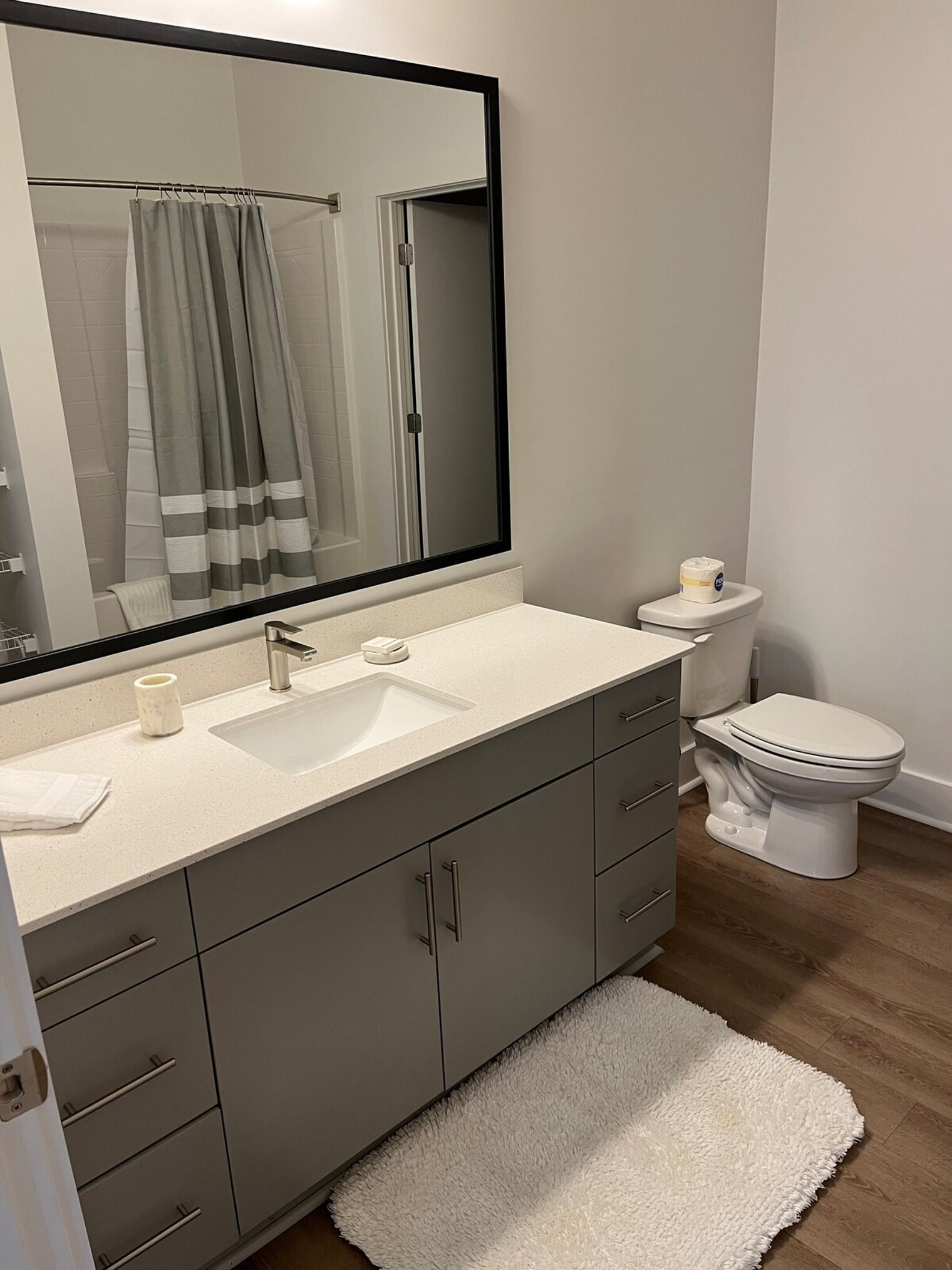 Building Photo - 611 Cooper River Cir