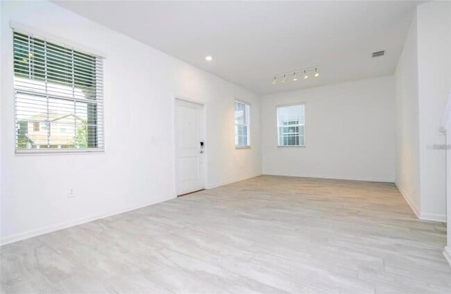 Building Photo - 13890 Title Wy