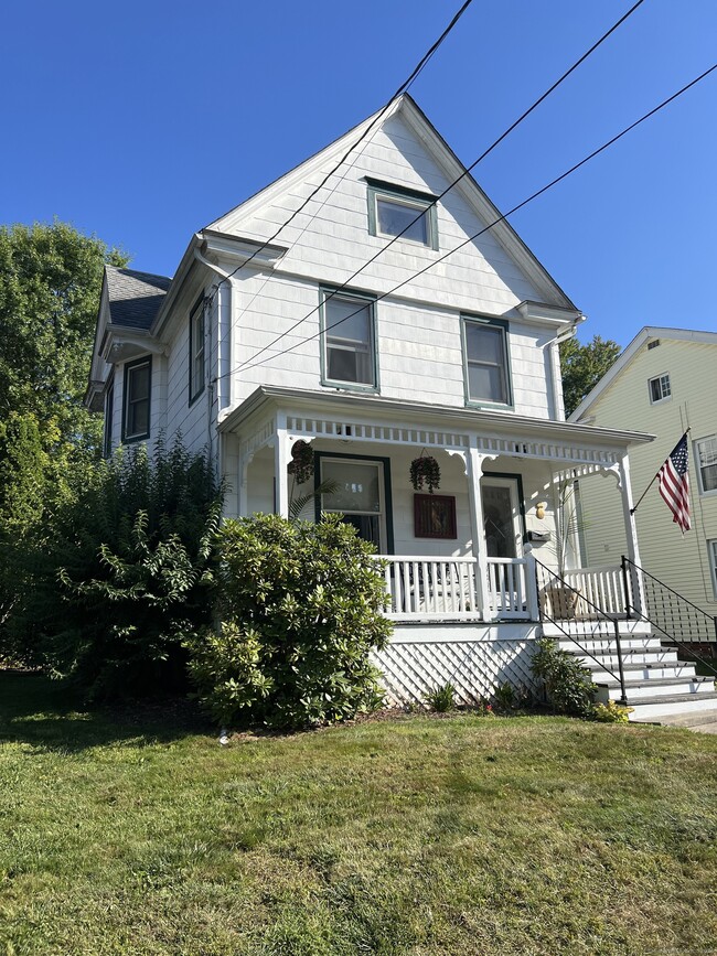Building Photo - 104 Meadowbrook Rd