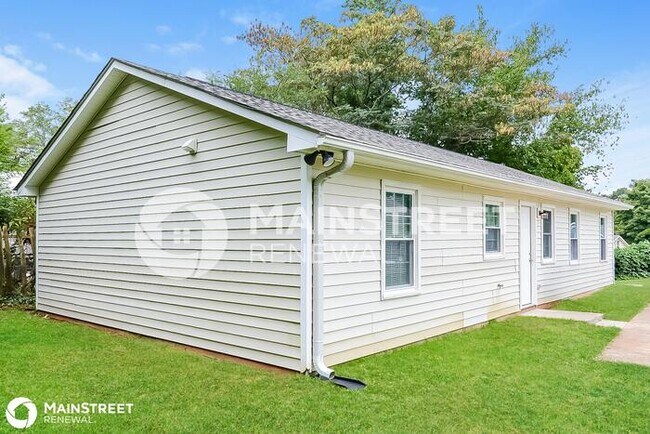 Building Photo - 2251 SUNSHINE AVE, Winston-Salem, NC 27107