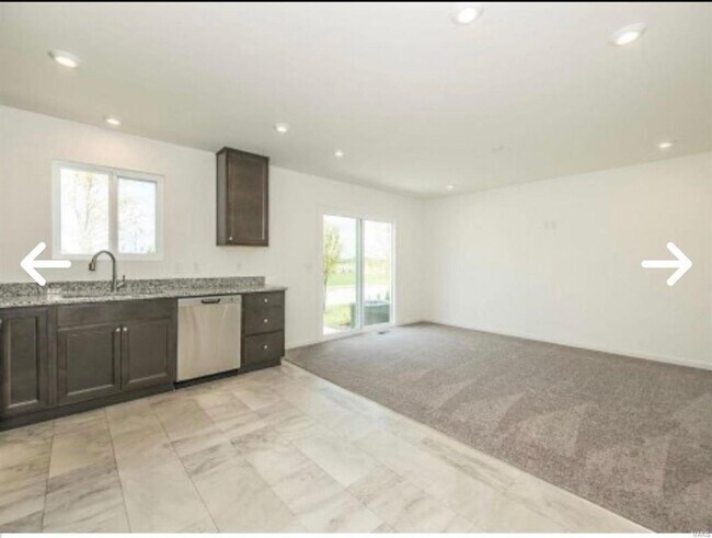 Building Photo - 60 Mora Blvd