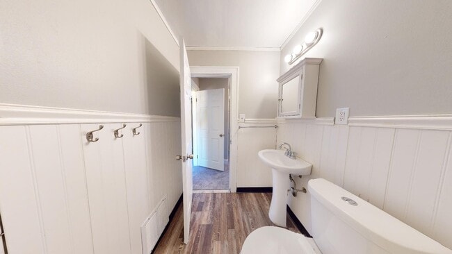 Building Photo - 6711 Dartworth Dr