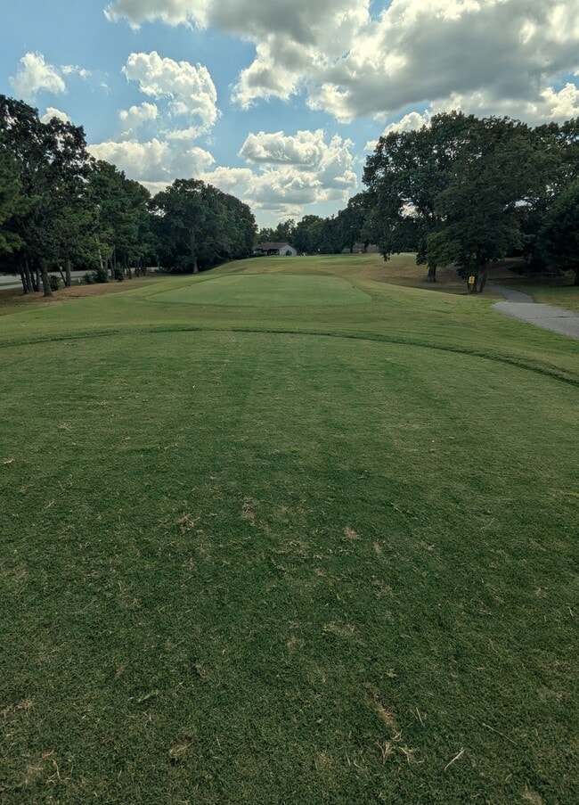 Third Tee - 24 Melinda Ln