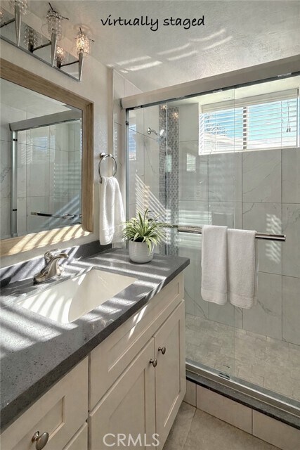 Building Photo - 141 N Parkwood Ave