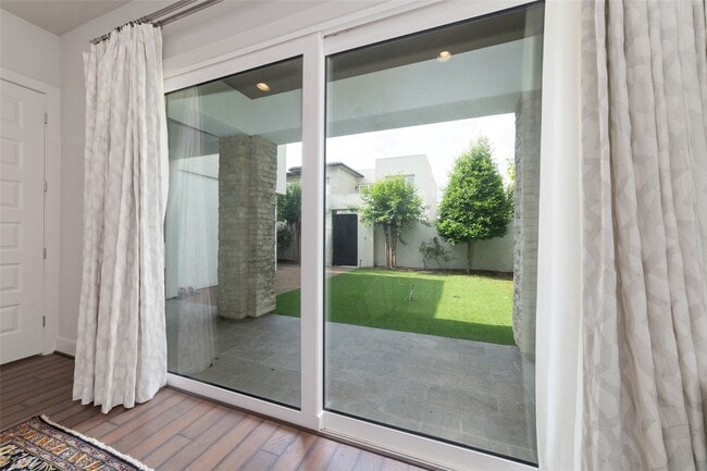 Building Photo - 11506 Royal Tower Pl