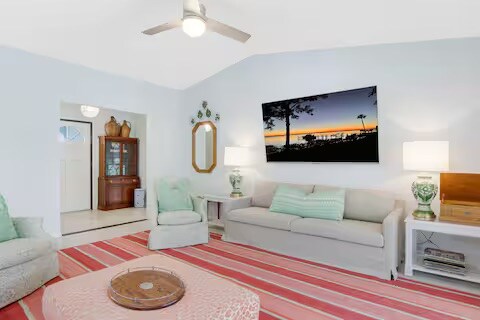 Building Photo - 2473 N W Everglades Blvd