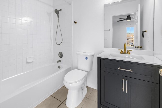 Building Photo - 8517 Edgewater Pl Blvd