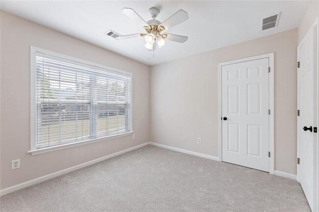 Building Photo - 100 Hawnley Trace