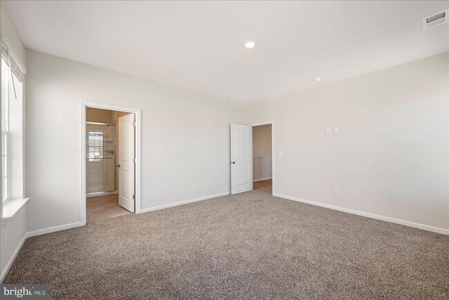 Building Photo - 118 Clerkenwell Dr