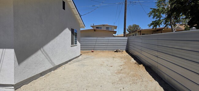 Building Photo - 7425 Borrego Trail