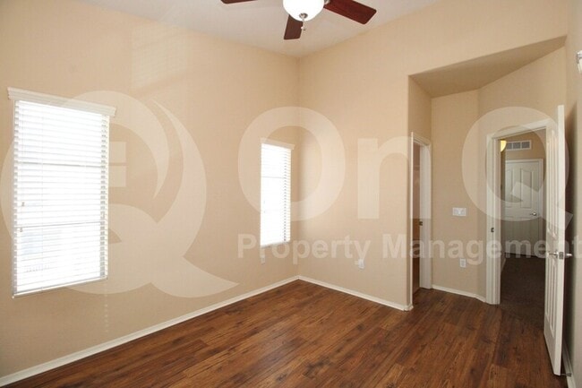 Building Photo - 240 W Juniper Ave
