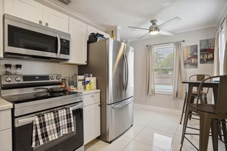 Building Photo - 735 Franklin Rd