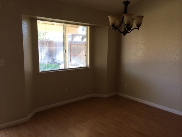 Building Photo - 384 Chestnut St