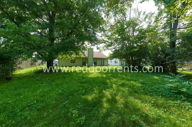 Building Photo - Coming Soon! Cozy Retreat in Indianapolis