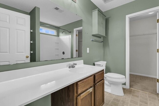 Building Photo - 403 Dovetail Cir
