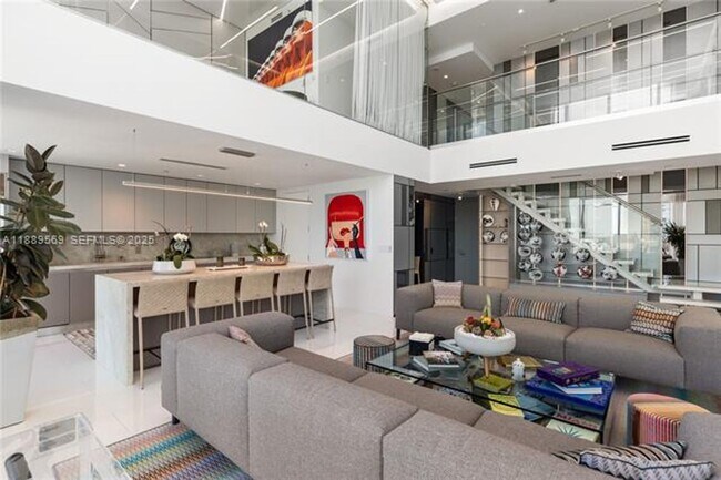 Building Photo - 1040 Biscayne Blvd