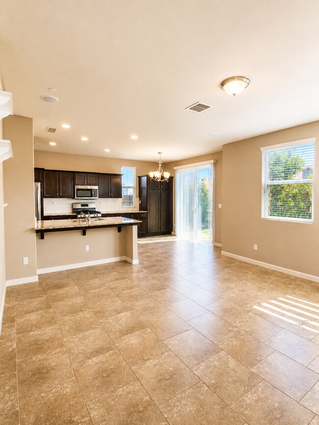Building Photo - 3744 Magnificent Way