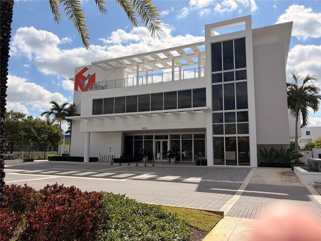 Building Photo - 10416 NW 66th St