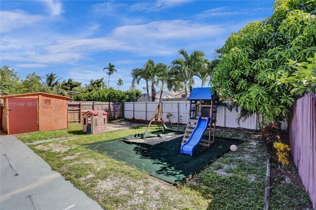 Building Photo - 11854 SW 210th St