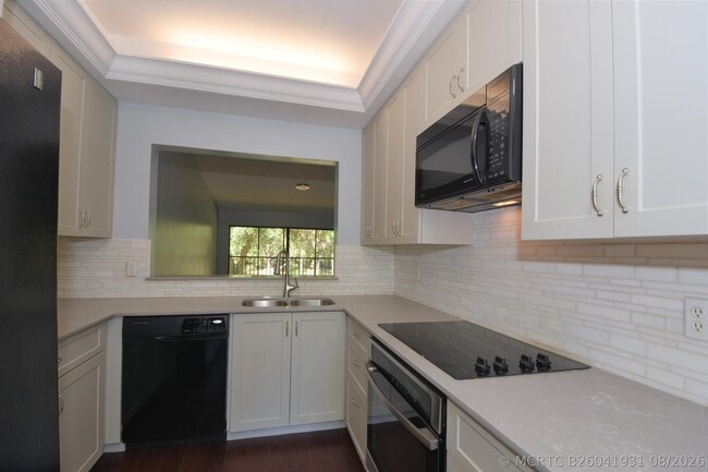 Building Photo - 5087 Oakhill Ln