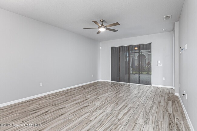 Building Photo - 7544 Loren Cove Dr