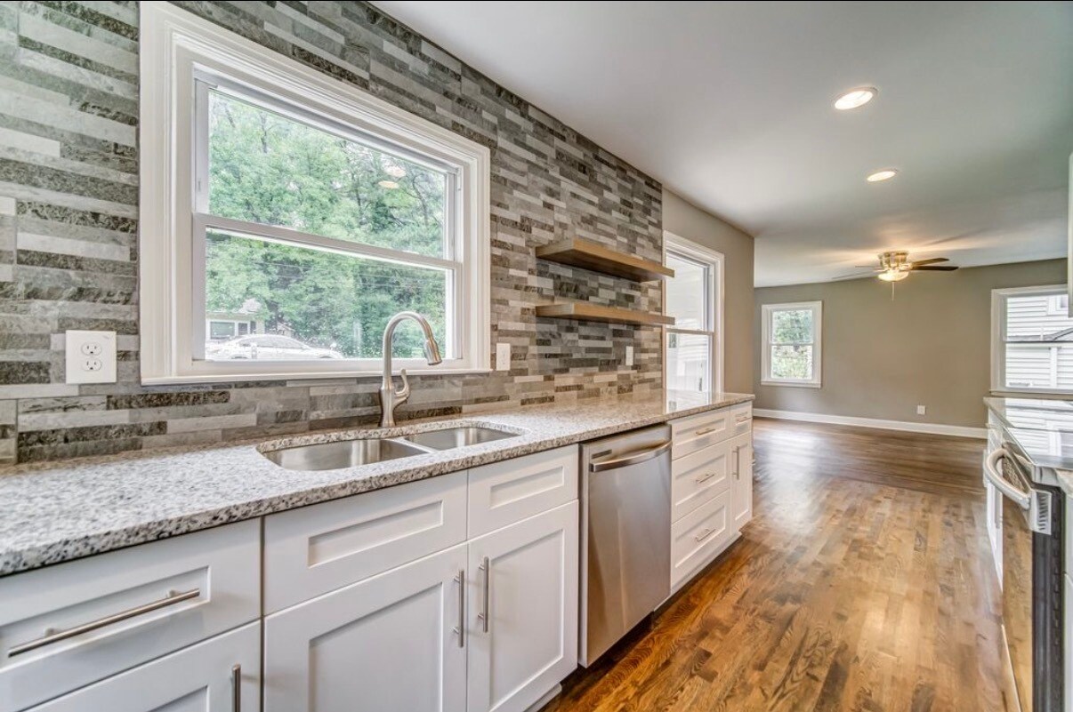 Building Photo - 1384 Westmont Rd SW