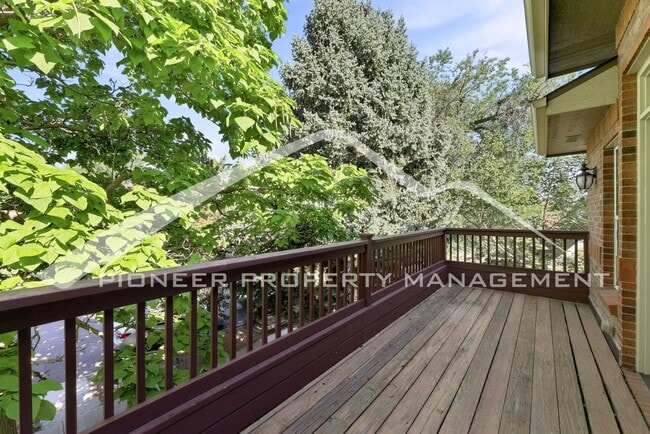Building Photo - 4570 Meade St