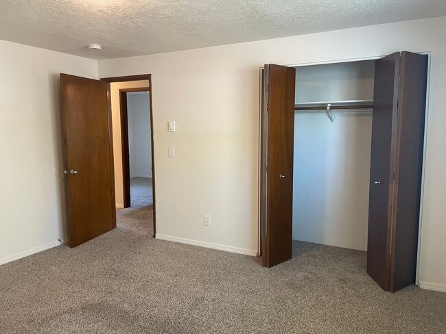 Building Photo - 3 bed 2 bath house in South Salem!