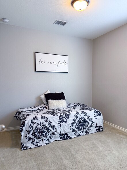 Building Photo - 4526 Stetson Run