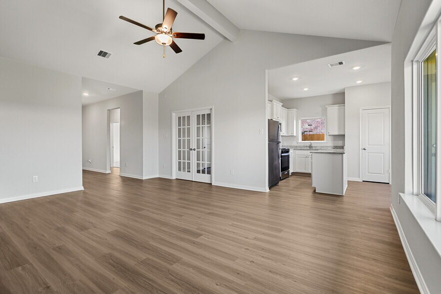 Building Photo - 206 Emma Rose Dr