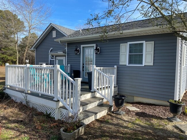 Building Photo - 21179 Savage St