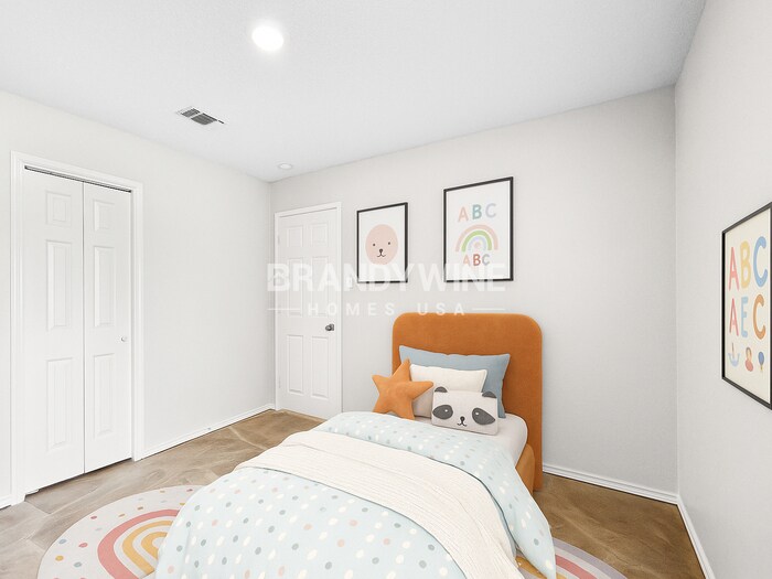 Building Photo - 6636 Valley View Dr