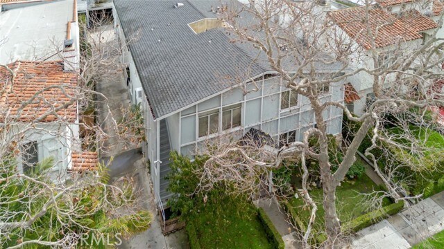 Building Photo - 204 S Arnaz Dr