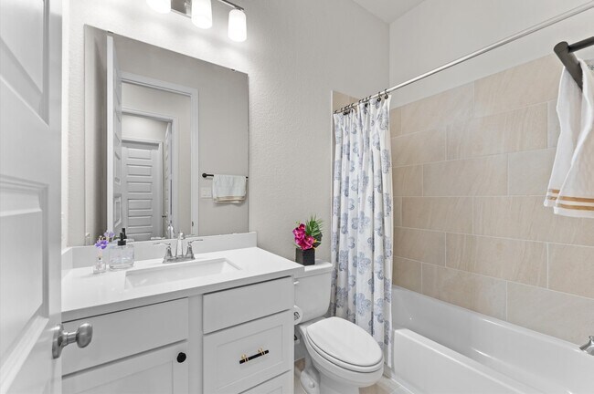 Building Photo - 21215 Palm Arbor Dr