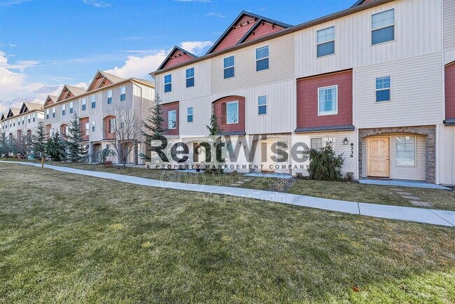 Building Photo - 8732 W Pine Valley Ln