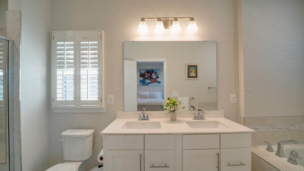 Building Photo - 2630 Jetstream Rd