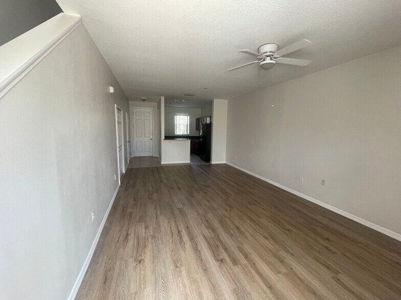 Building Photo - 14463 Prunningwood Pl