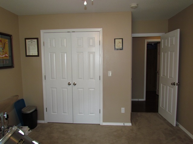 Building Photo - Available April 7th!!  Homeowner to pay fo...