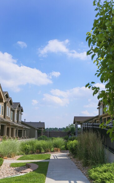 Building Photo - 5580 W 72nd Ave