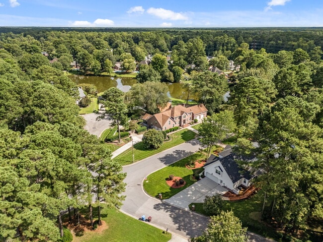 Building Photo - 951 Forest Lakes Cir