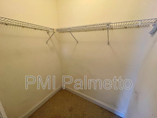 Building Photo - 229 Windsor Point Rd