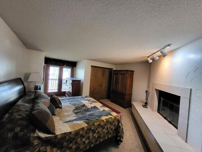 Building Photo - Winter Seasonal Rental- Chateau Acadian 108