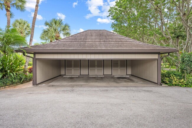 Building Photo - 2785 Polo Island Dr