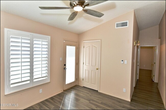 Building Photo - 1416 Stone Canyon Way