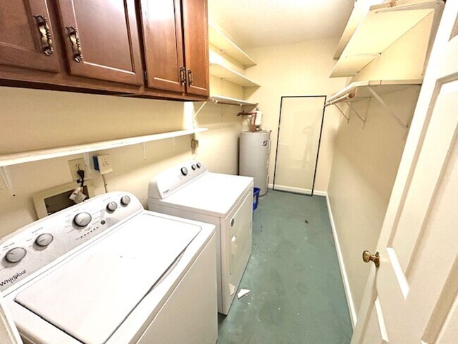 Building Photo - Beautiful Home for Rent in the Heart of Madison